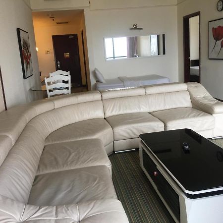 Sabah Suites At Times Square Kl Куала-Лумпур Экстерьер фото