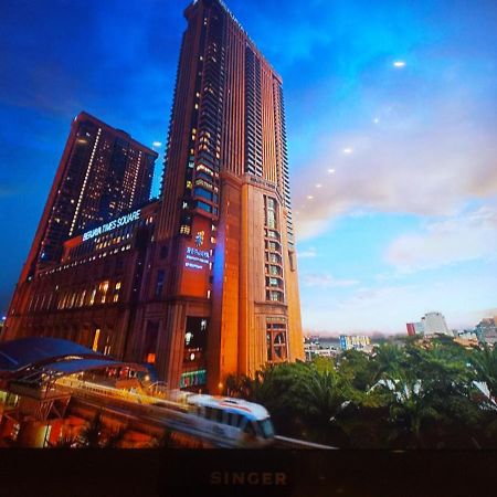 Sabah Suites At Times Square Kl Куала-Лумпур Экстерьер фото
