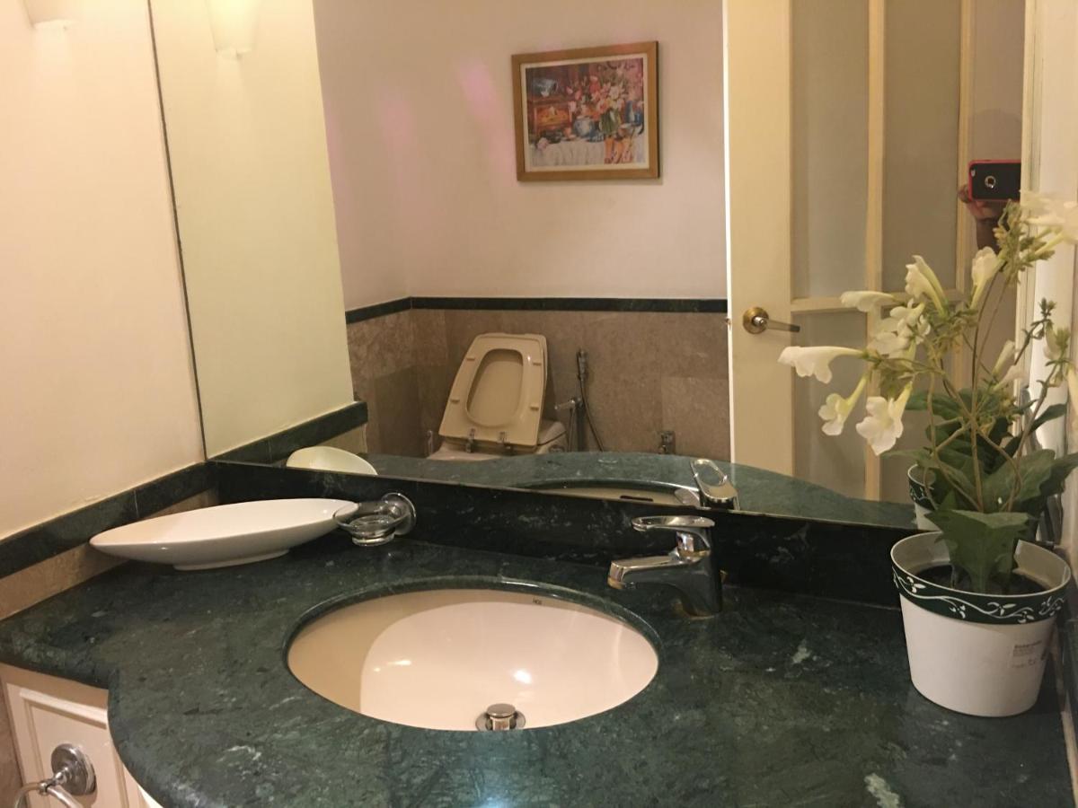 Sabah Suites At Times Square Kl Куала-Лумпур Экстерьер фото