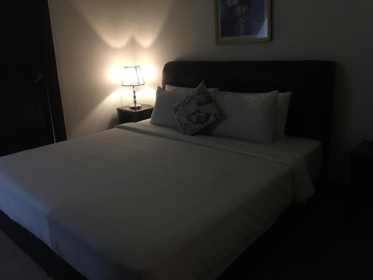 Sabah Suites At Times Square Kl Куала-Лумпур Экстерьер фото