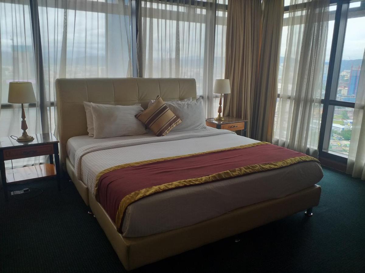 Sabah Suites At Times Square Kl Куала-Лумпур Экстерьер фото