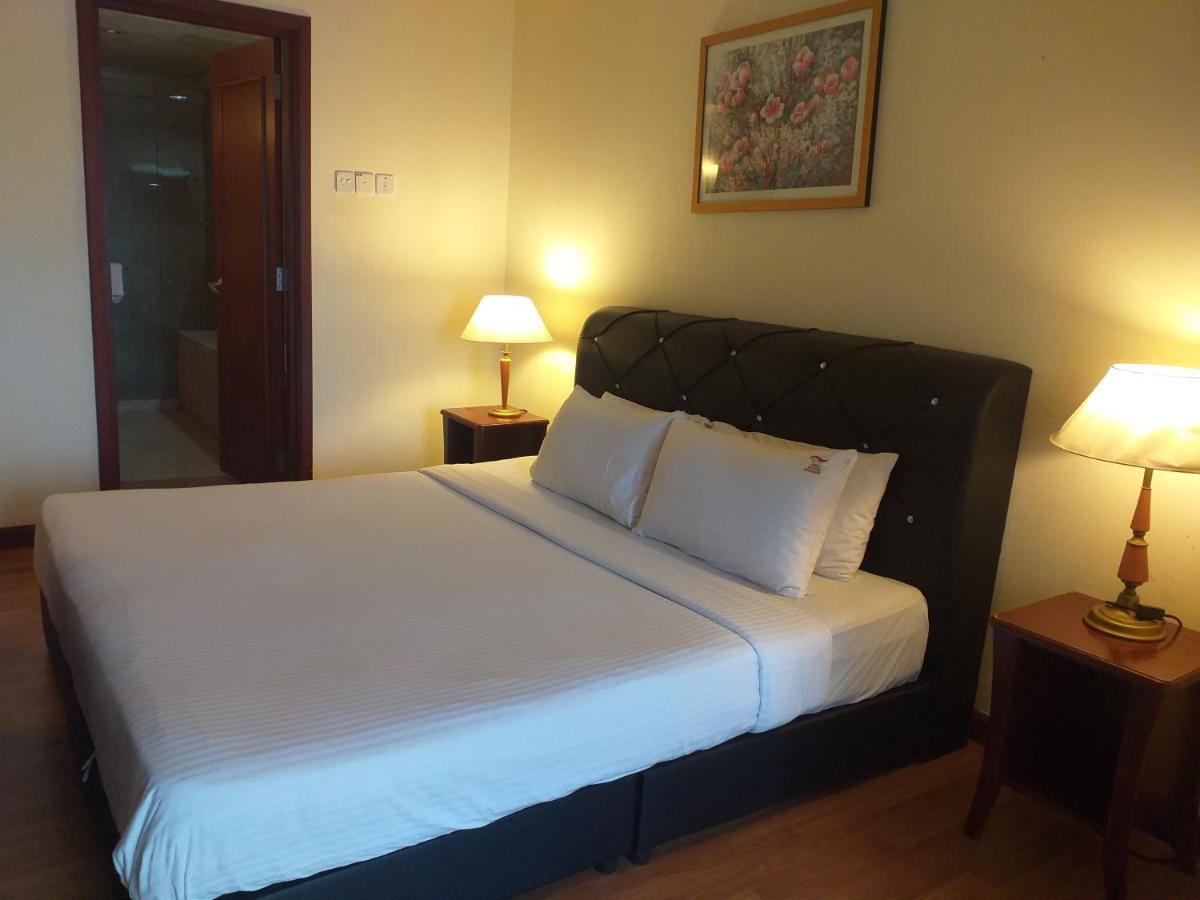 Sabah Suites At Times Square Kl Куала-Лумпур Экстерьер фото